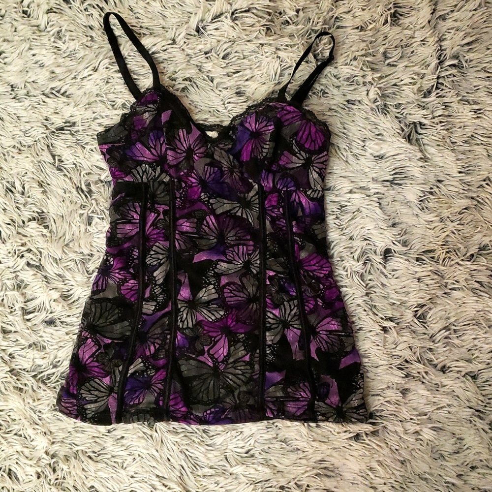 No boundaries purple and gray butterfly print spaghetti strapped top size medium